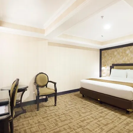 Golden Boutique Hotel Melawai-3
